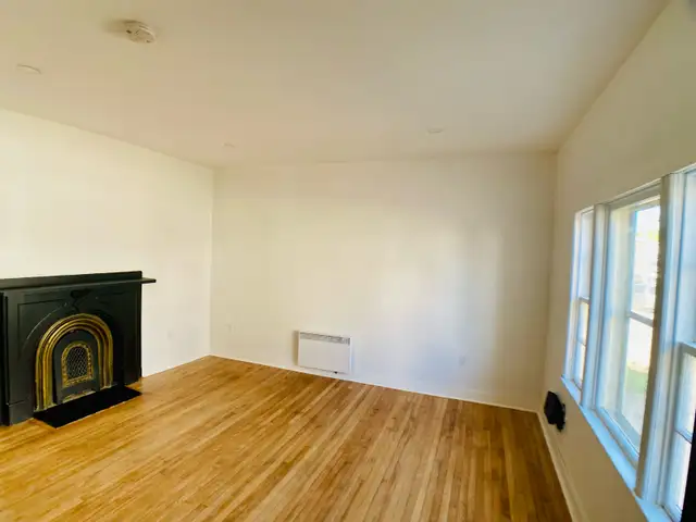 1Bdrm, All Utilities In   Huge Deck, Backyard & Parking! May 1st - Photo 11