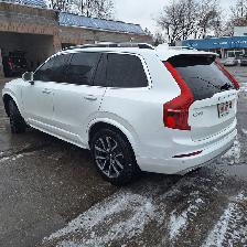 2016 Volvo XC90 T6 Momentum AWD, 2.0l 4cyl, 7 passenger - Photo 6