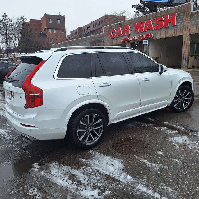 2016 Volvo XC90 T6 Momentum AWD, 2.0l 4cyl, 7 passenger - Photo 8