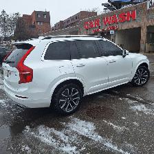 2016 Volvo XC90 T6 Momentum AWD, 2.0l 4cyl, 7 passenger - Photo 8