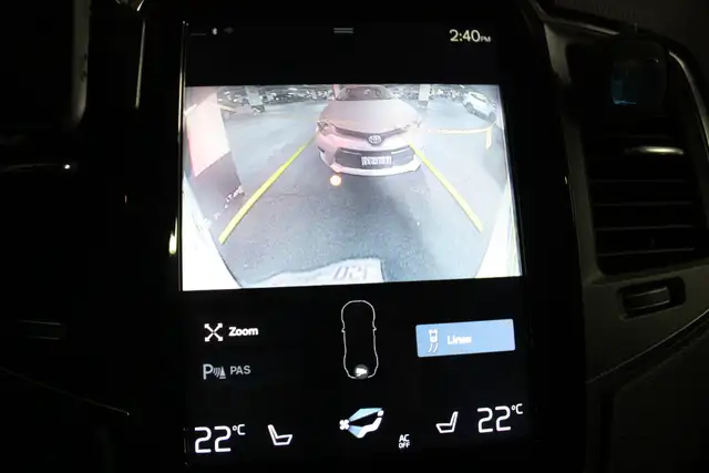 2016 Volvo XC90 T6 Momentum AWD, 2.0l 4cyl, 7 passenger - Photo 25