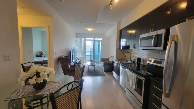 Furnished 1 bedroom LuxuryCondo with wifi parking Yonge&Steeles - Photo 3