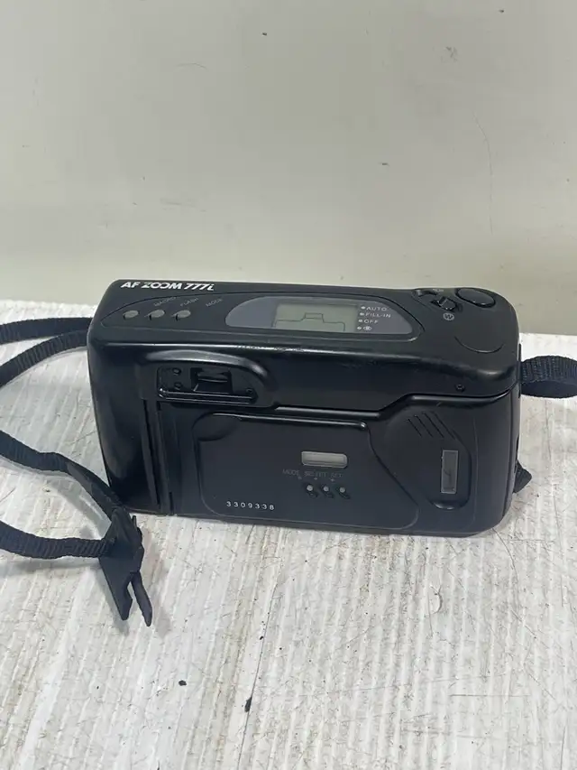 Samsung AF Zoom 777i Camera - Photo 2