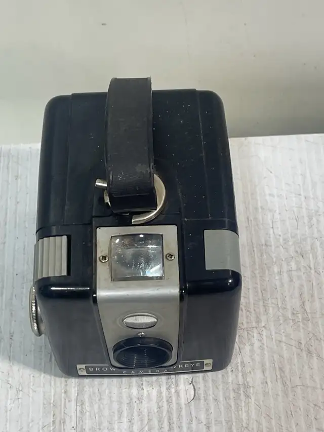 Vintage Kodak Brownie Hawkeye Camera - Photo 10