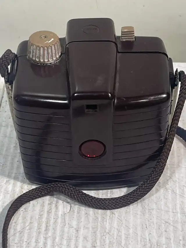 Kodak Brownie Holiday Flash Camera - Photo 3