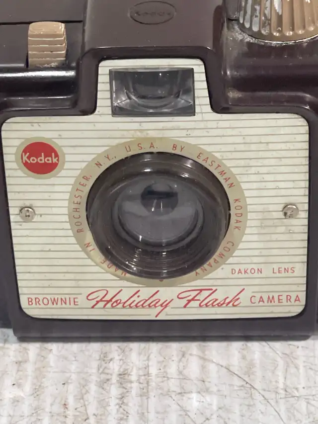 Kodak Brownie Holiday Flash Camera - Photo 8