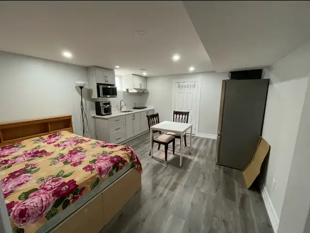 Basement Room for Rent!!
