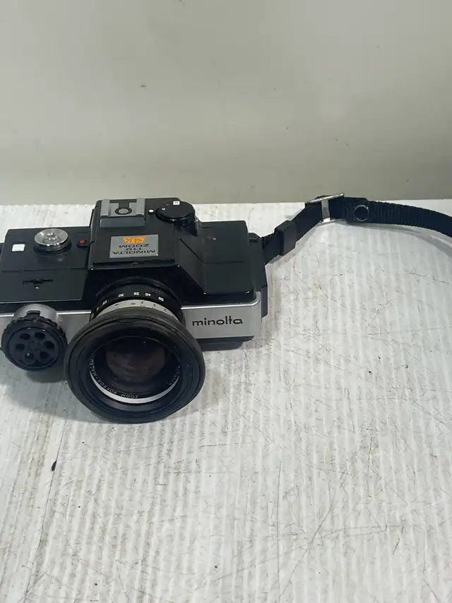 Minolta 110 Zoom SLR