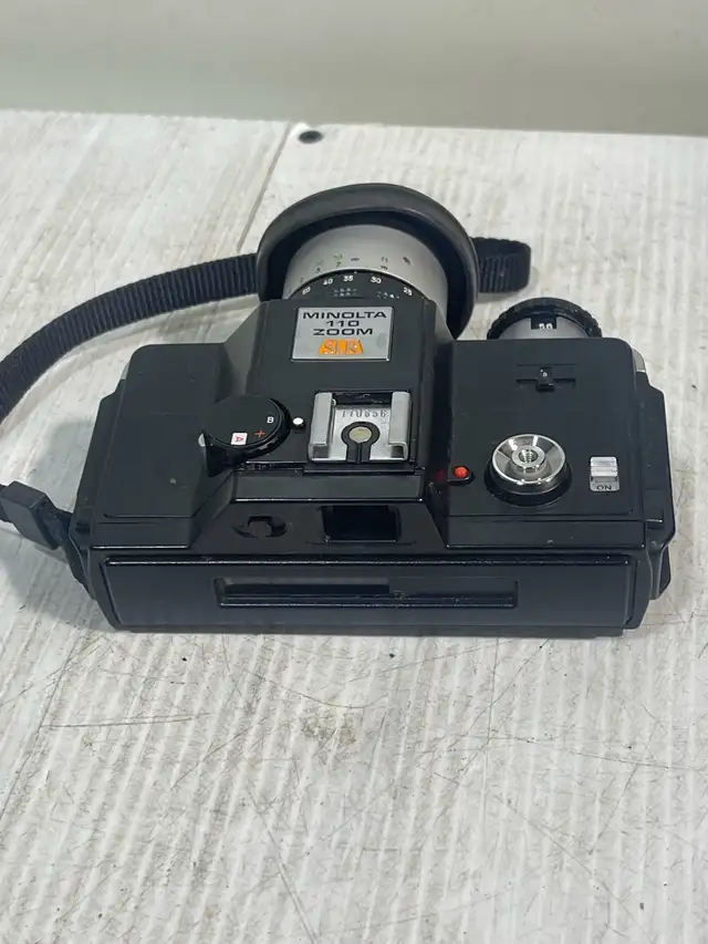 Minolta 110 Zoom SLR - Photo 8