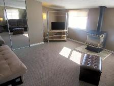 Charming Apartment - Photo 2