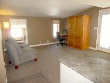 Charming Apartment - Photo 6