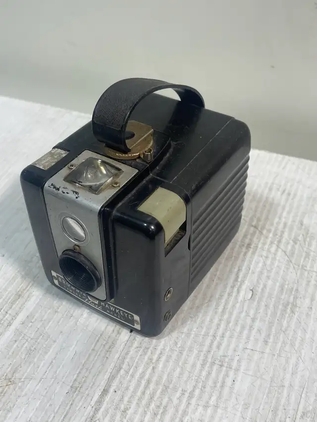 Kodak Brownie Hawkeye Camera - Photo 2