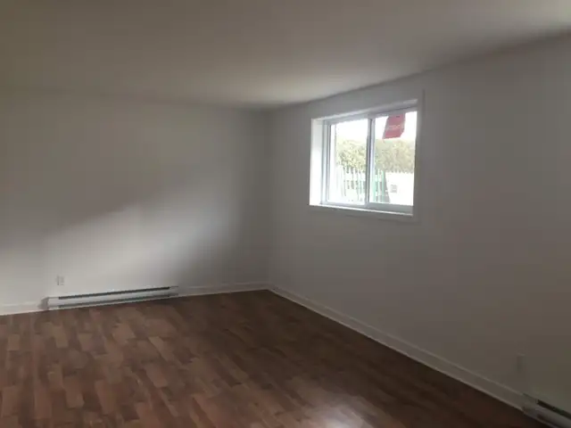 One bedroom apt (3 ½) all included in centre of Hull - Photo 3