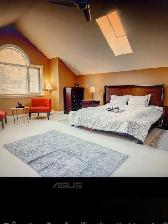 Gorgeous & Luxury King Size Bed