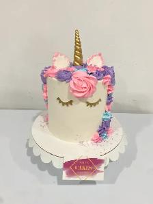 Amazing unicorn cake Halton GTA desserts bakery - Photo 5