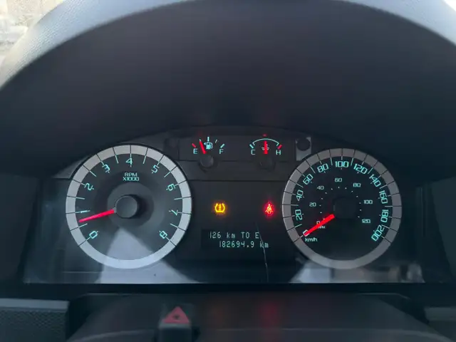 2011 Ford Escape XLT AWD V6 : Low Mileage - Photo 13