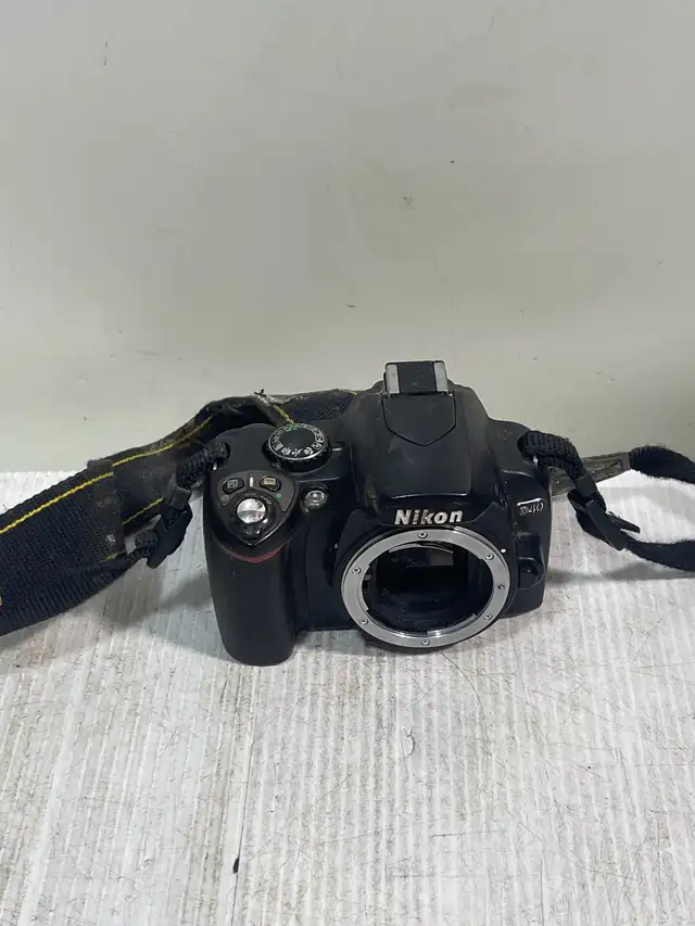 Nikon D40