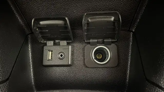 2017 Chevrolet Cruze LS - Apple CarPlay / Android Auto, Backup C - Photo 17