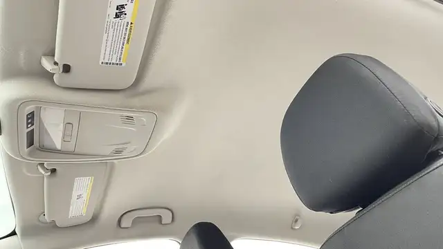 2017 Chevrolet Cruze LS - Apple CarPlay / Android Auto, Backup C - Photo 21