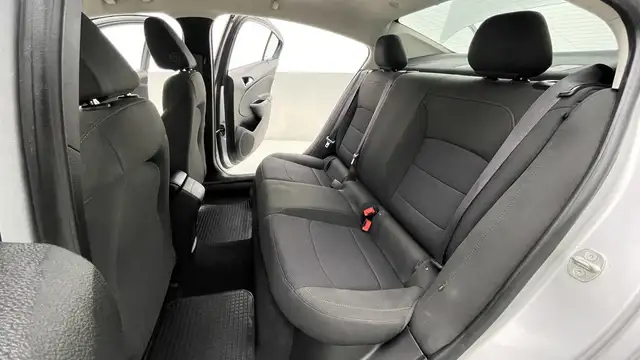 2017 Chevrolet Cruze LS - Apple CarPlay / Android Auto, Backup C - Photo 22