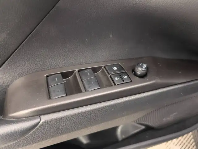 2024 Toyota Camry - Photo 19