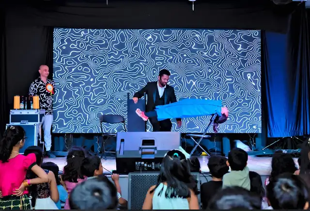 Magic show - Photo 2