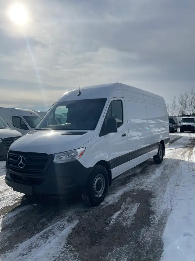 2024 Mercedes-Benz Sprinter - Photo 8