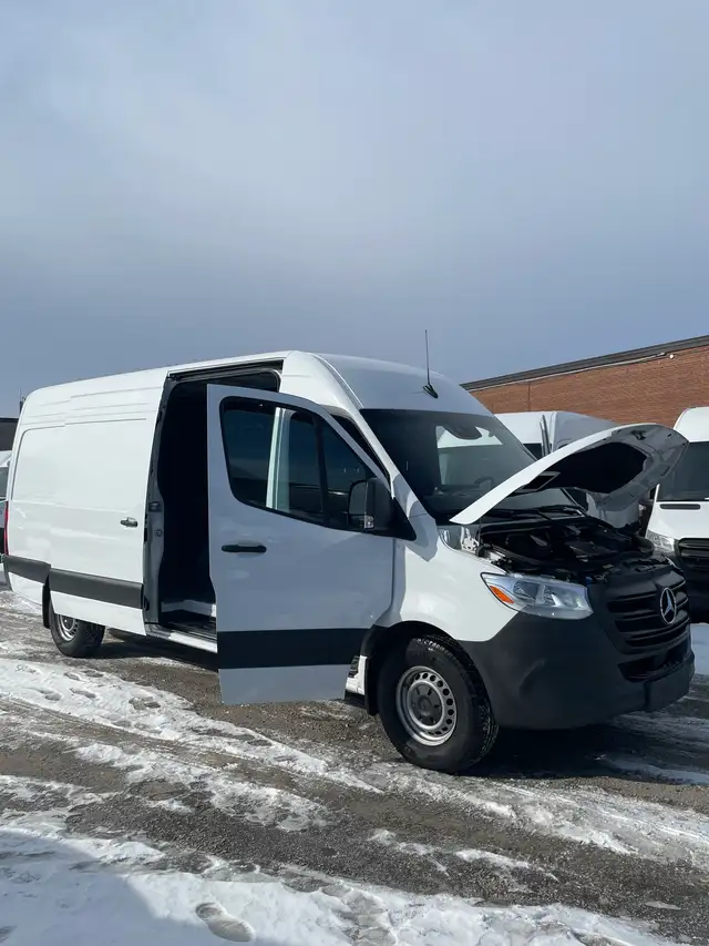 2024 Mercedes-Benz Sprinter - Photo 16