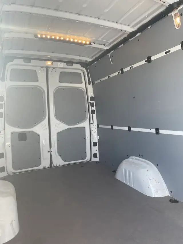 2024 Mercedes-Benz Sprinter - Photo 18