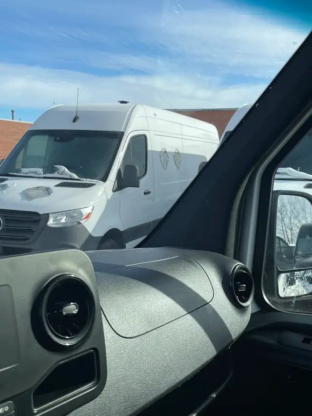 2024 Mercedes-Benz Sprinter - Photo 25