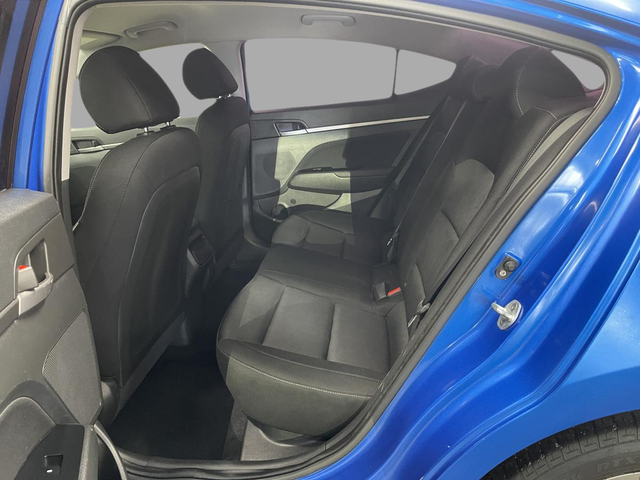 Hyundai Elantra GL 2017 - Photo 10