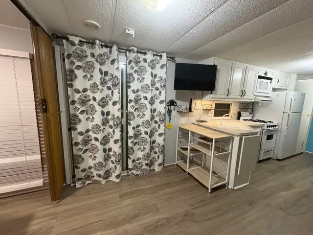 Breck 1995 40F Seasonal Trailer - Photo 8