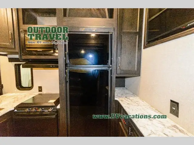 2018 Keystone RV Impact 29V - Photo 13