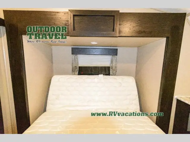 2018 Keystone RV Impact 29V - Photo 16