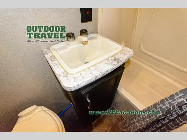 2018 Keystone RV Impact 29V - Photo 20