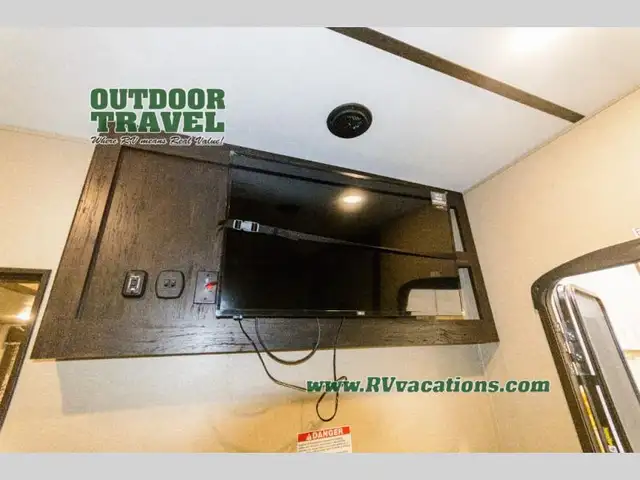 2018 Keystone RV Impact 29V - Photo 30