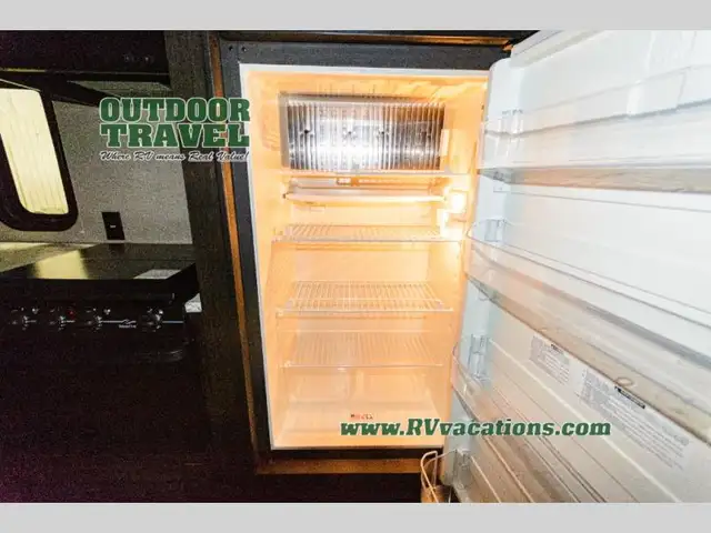 2018 Keystone RV Impact 29V - Photo 31