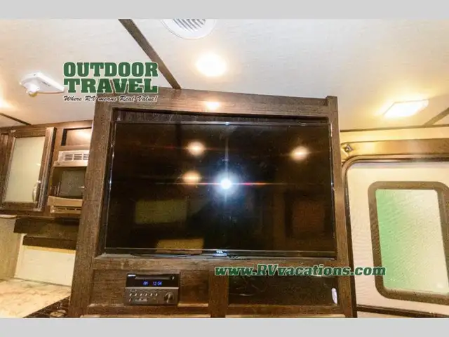 2018 Grand Design Imagine 2500RL - Photo 8