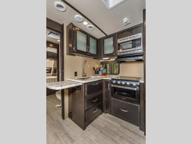 2018 Grand Design Imagine 2500RL - Photo 23