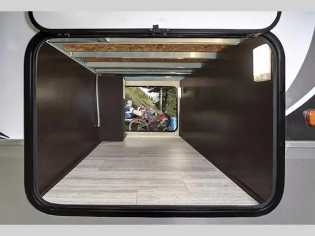 2018 Grand Design Imagine 2500RL - Photo 28