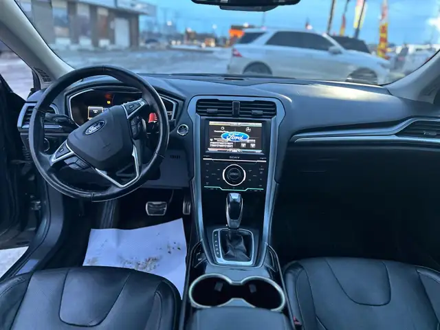 2015 FORD FUSION TITANIUM • AWD • SPORTY & LOADED SEDAN - Photo 10