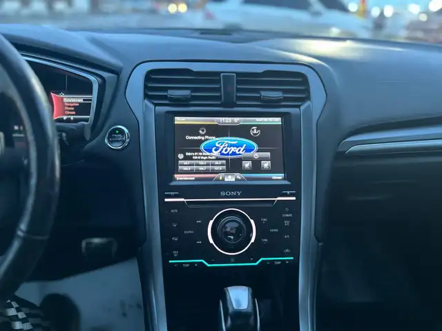 2015 FORD FUSION TITANIUM • AWD • SPORTY & LOADED SEDAN - Photo 15