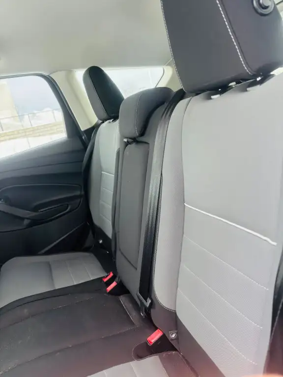 2014 Ford Escape SE 4dr Front-wheel Drive Automatic - Photo 13