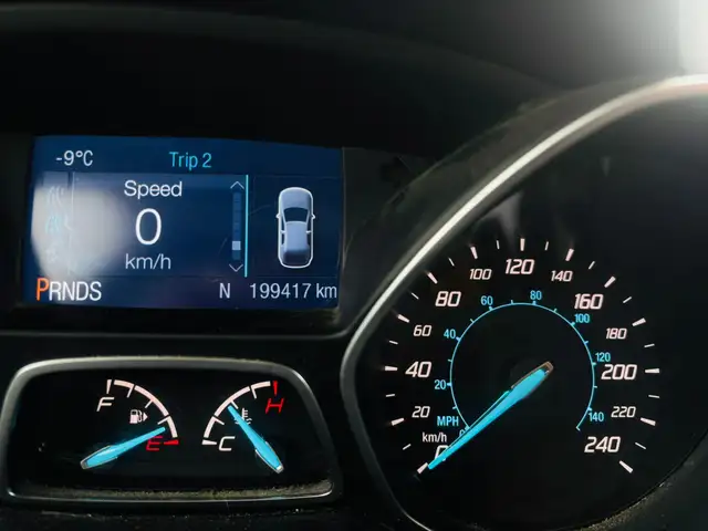 2014 Ford Escape SE 4dr Front-wheel Drive Automatic - Photo 17