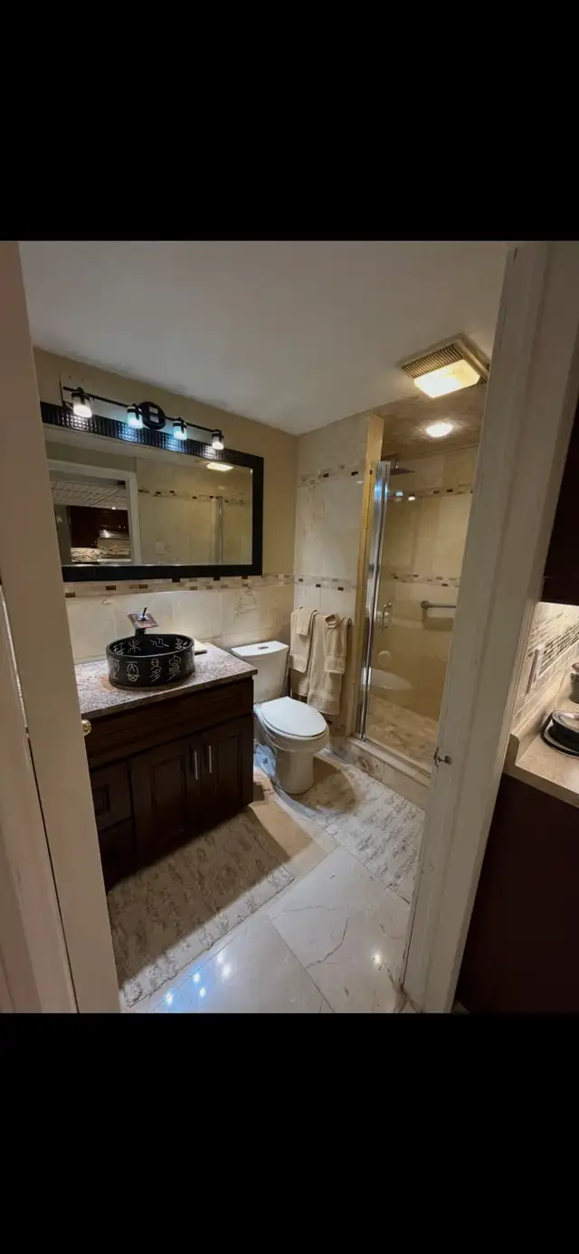 Two Bedroom Basement Apartment Oakville / Missisauaga