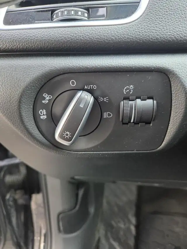 Audi Q3 Progressiv 2016 PROGRESSIV CUIR TOIT NAV MAGS 4X4 - Photo 18