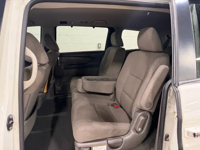 2016 Honda Odyssey 4dr Wgn EX - BLUETOOTH - BACKUP CAM - KEYLESS - Photo 10