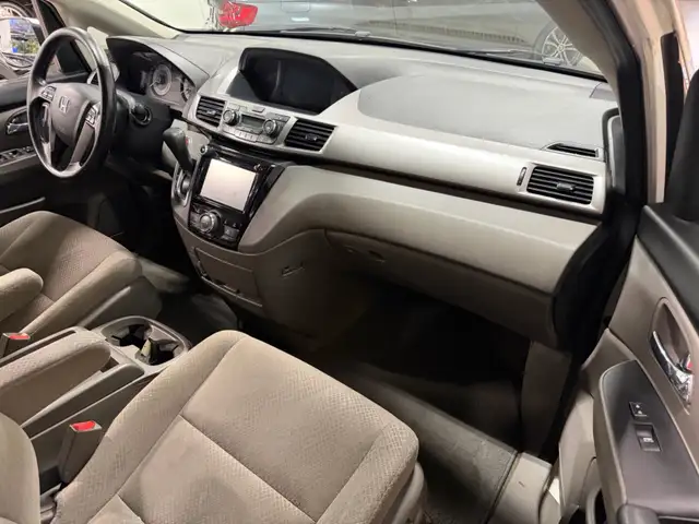 2016 Honda Odyssey 4dr Wgn EX - BLUETOOTH - BACKUP CAM - KEYLESS - Photo 14