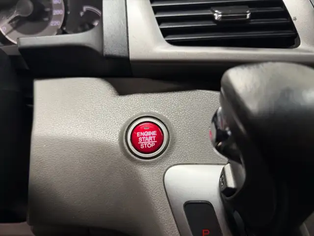 2016 Honda Odyssey 4dr Wgn EX - BLUETOOTH - BACKUP CAM - KEYLESS - Photo 16