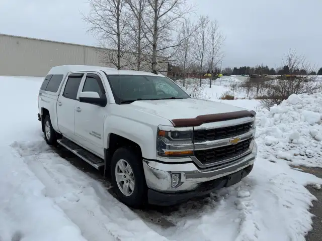 2017 Chevrolet Silverado 1500 1LT One Owner, True North Editi... - Photo 2